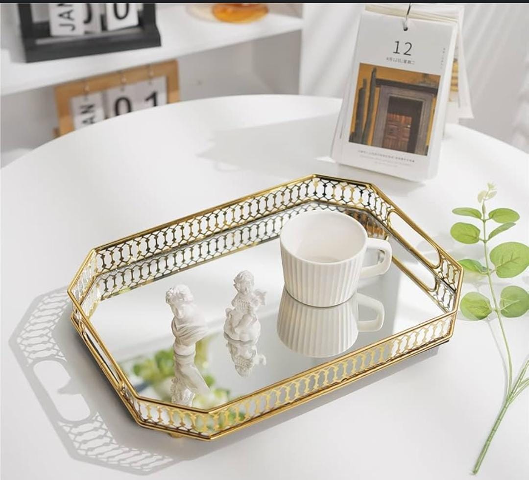 Circular Gold Mirrored Decorative Tray