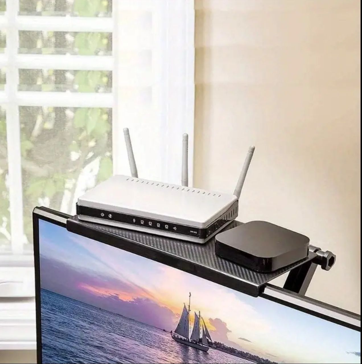 Adjustable Screen TV Caddy Shelf