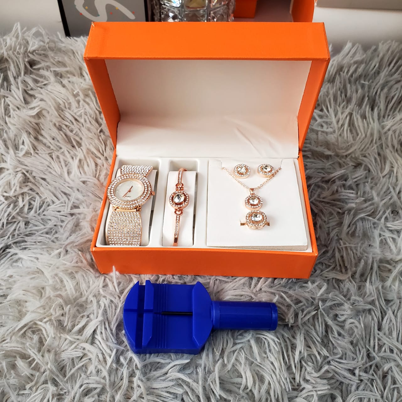 Elegant 6-in-1 Diamond Ladies Watch and Jewelry Gift Set