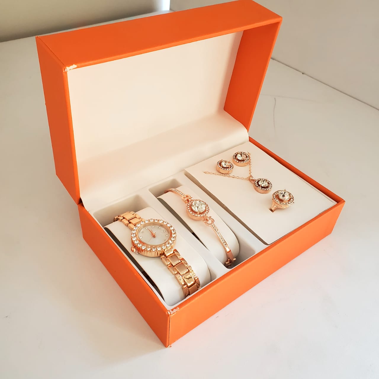 Elegant 5 Piece Ladies Watch and Jewelry Gift Set