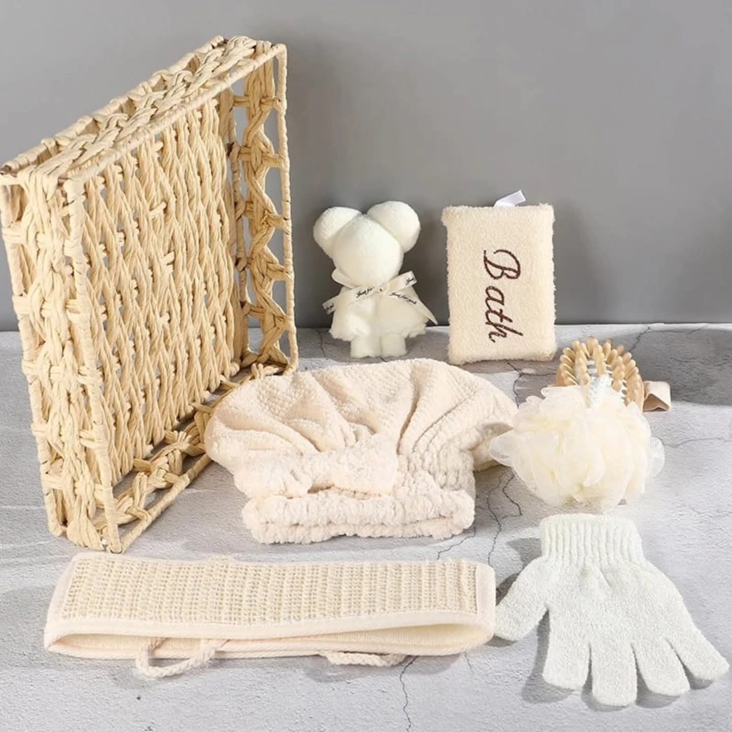1set spa gift cute bear Basket