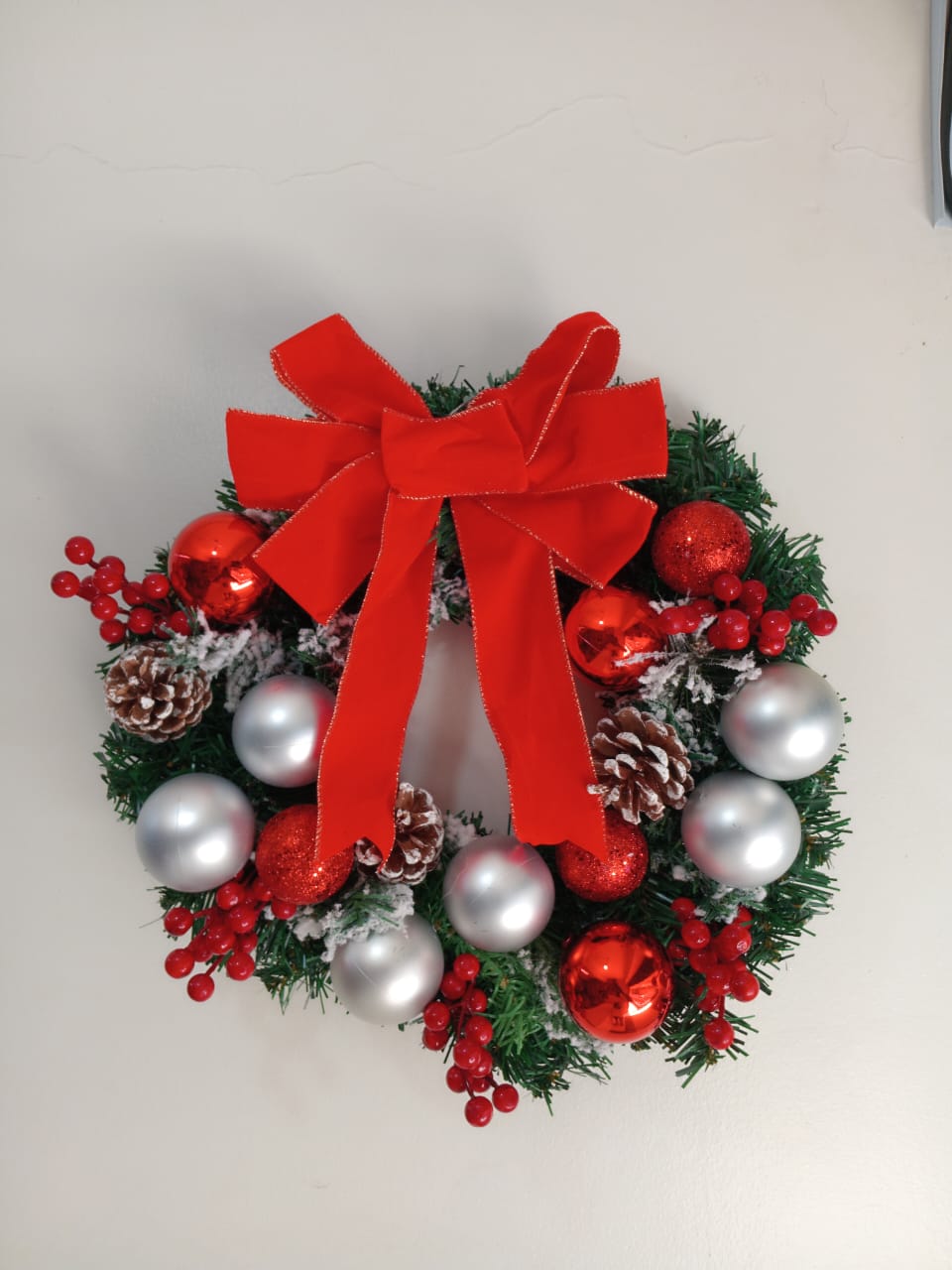 Christmas red wreath door decor
