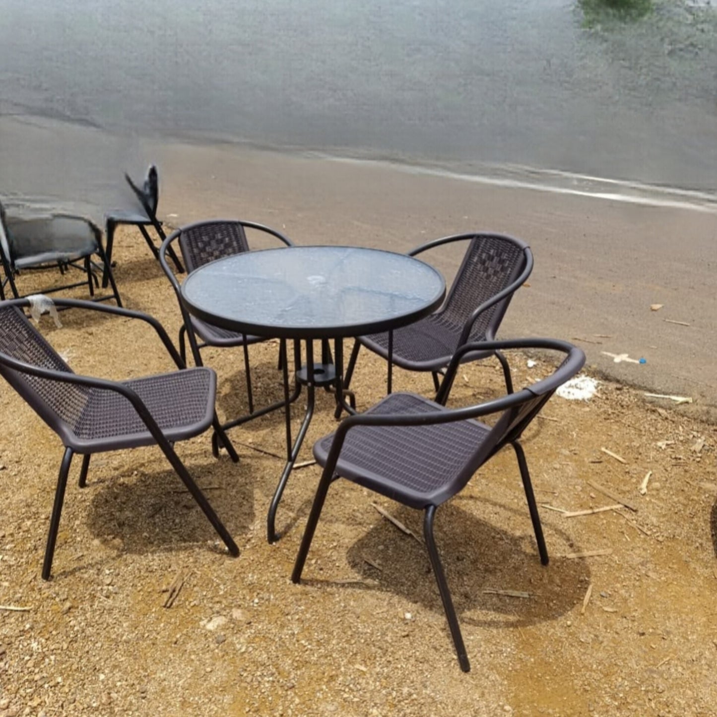 Round Wicker Lounge Table and Four Chairs Dining Set