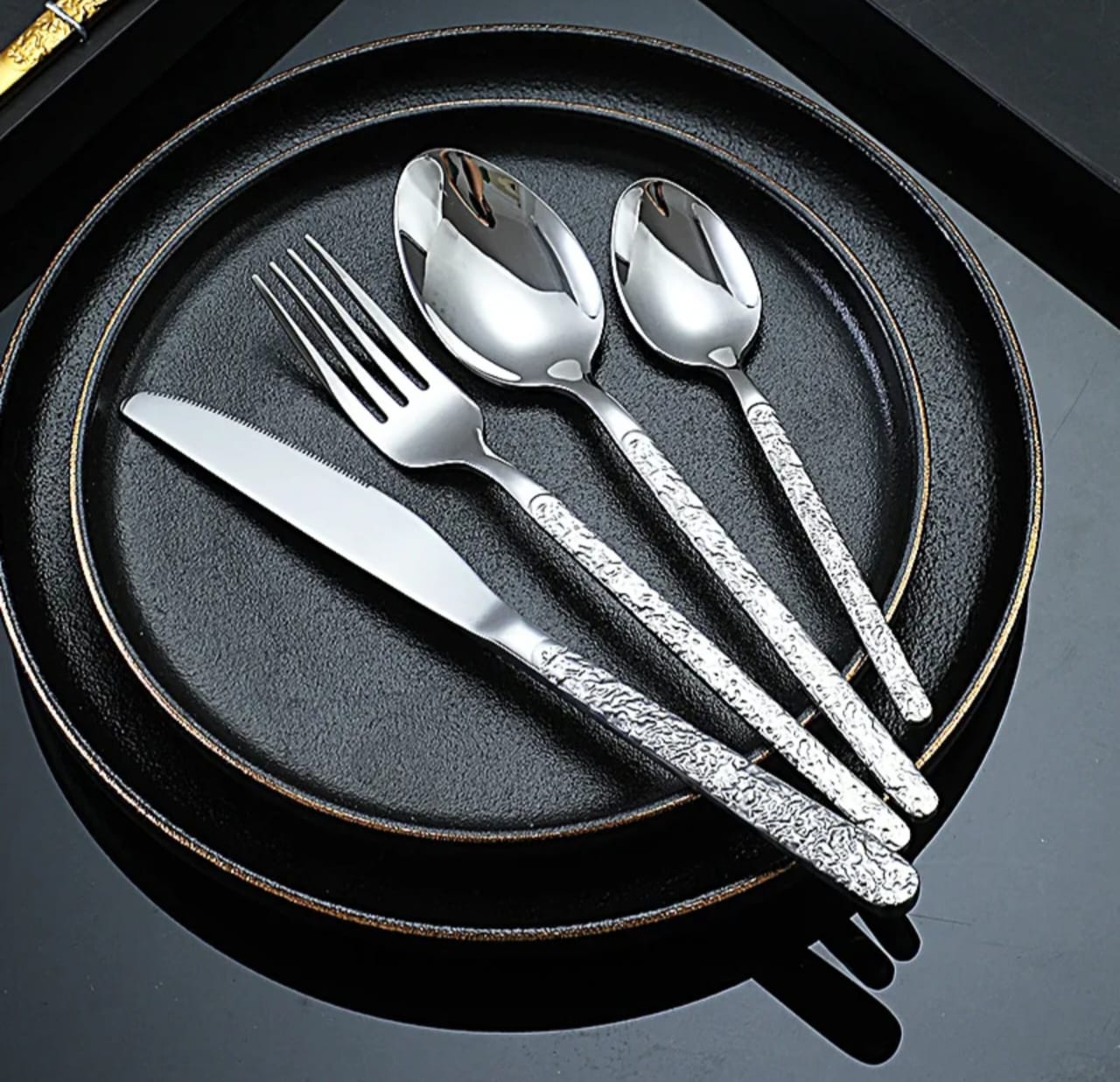 24Pc Cutlery Set