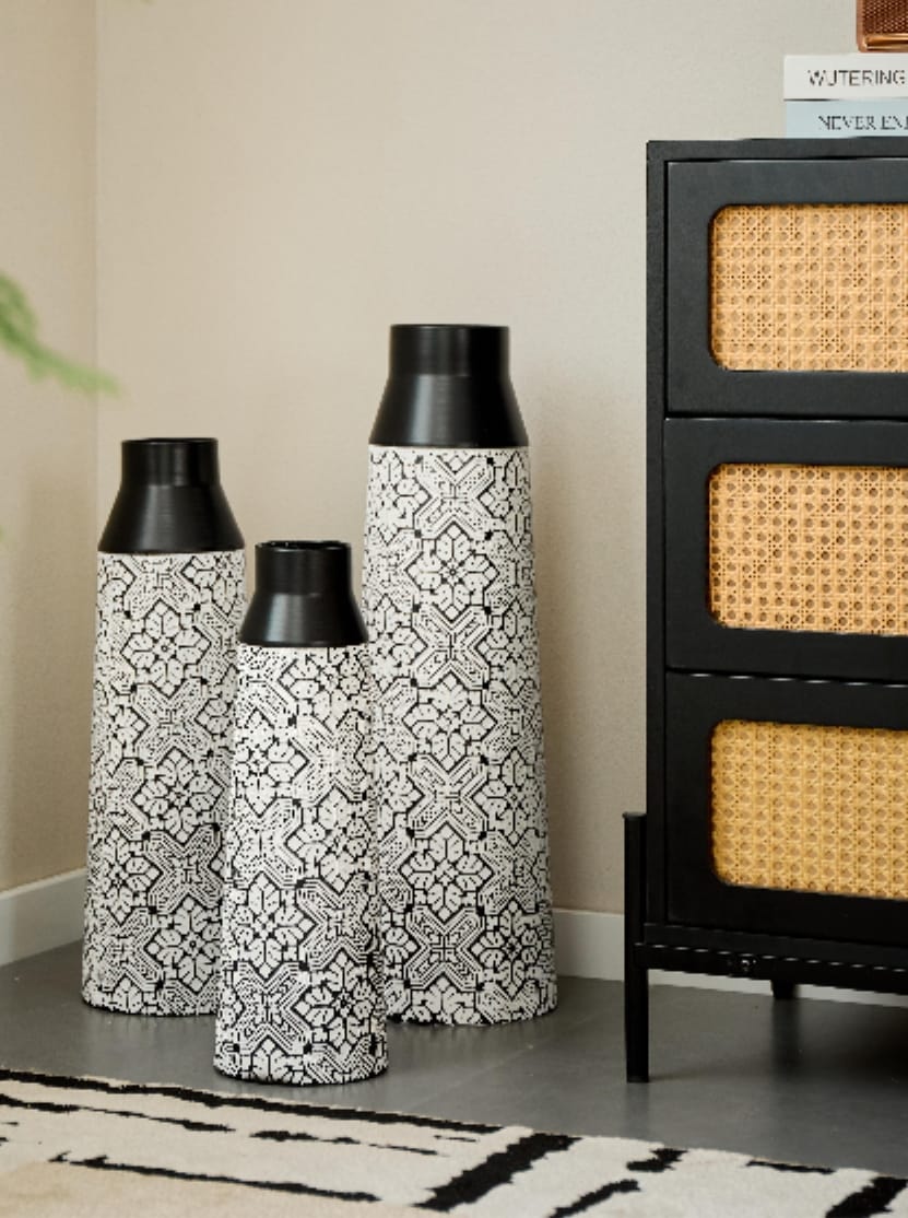 Geometric Pattern Metallic Vase Set