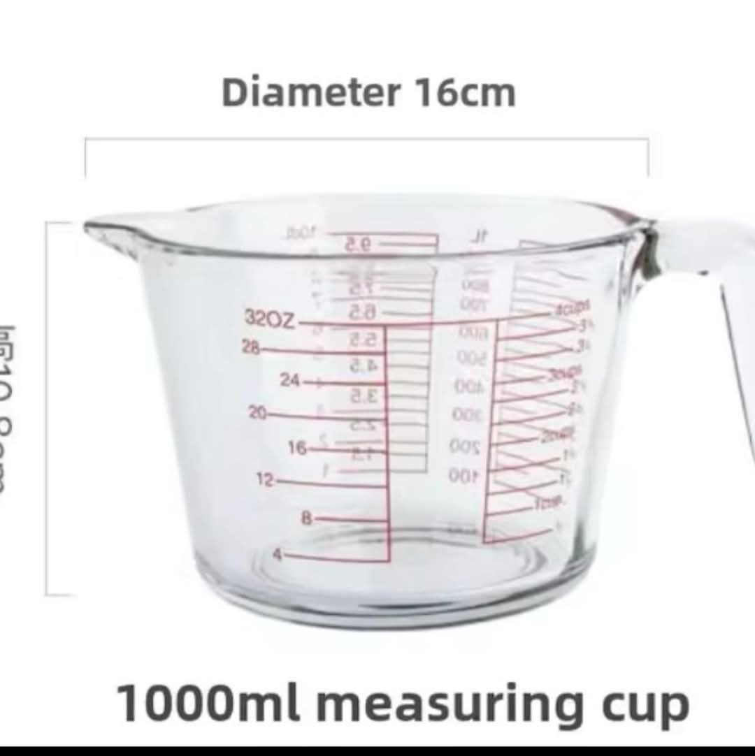 Glass measuring cup