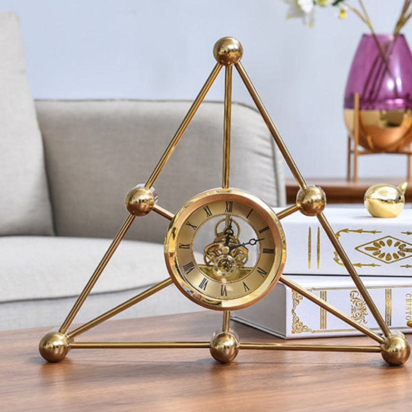 Desktop Clock with Quartz Movement