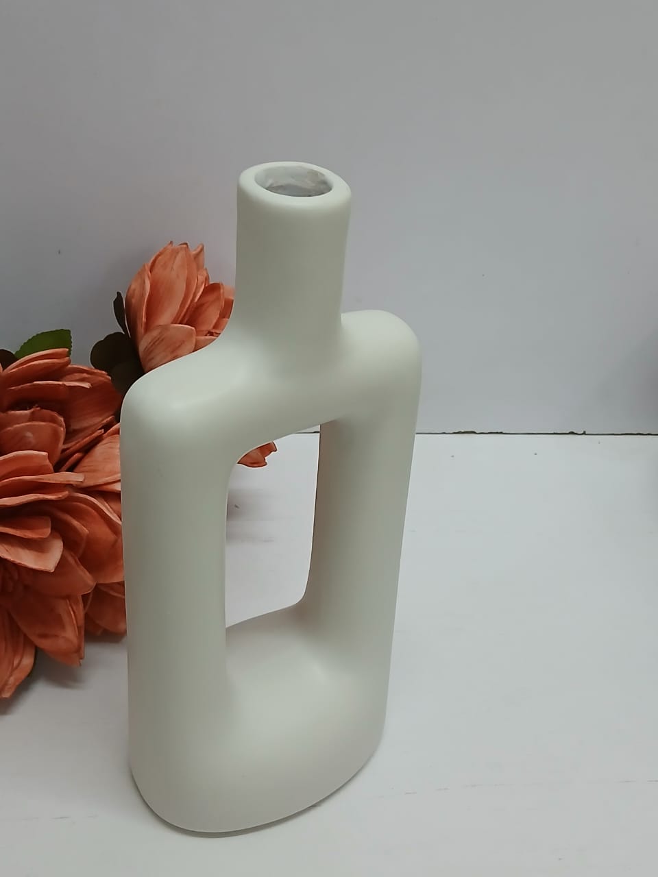 Rectangular Geometric Ceramic Doughnut Vase (Pastel Green)