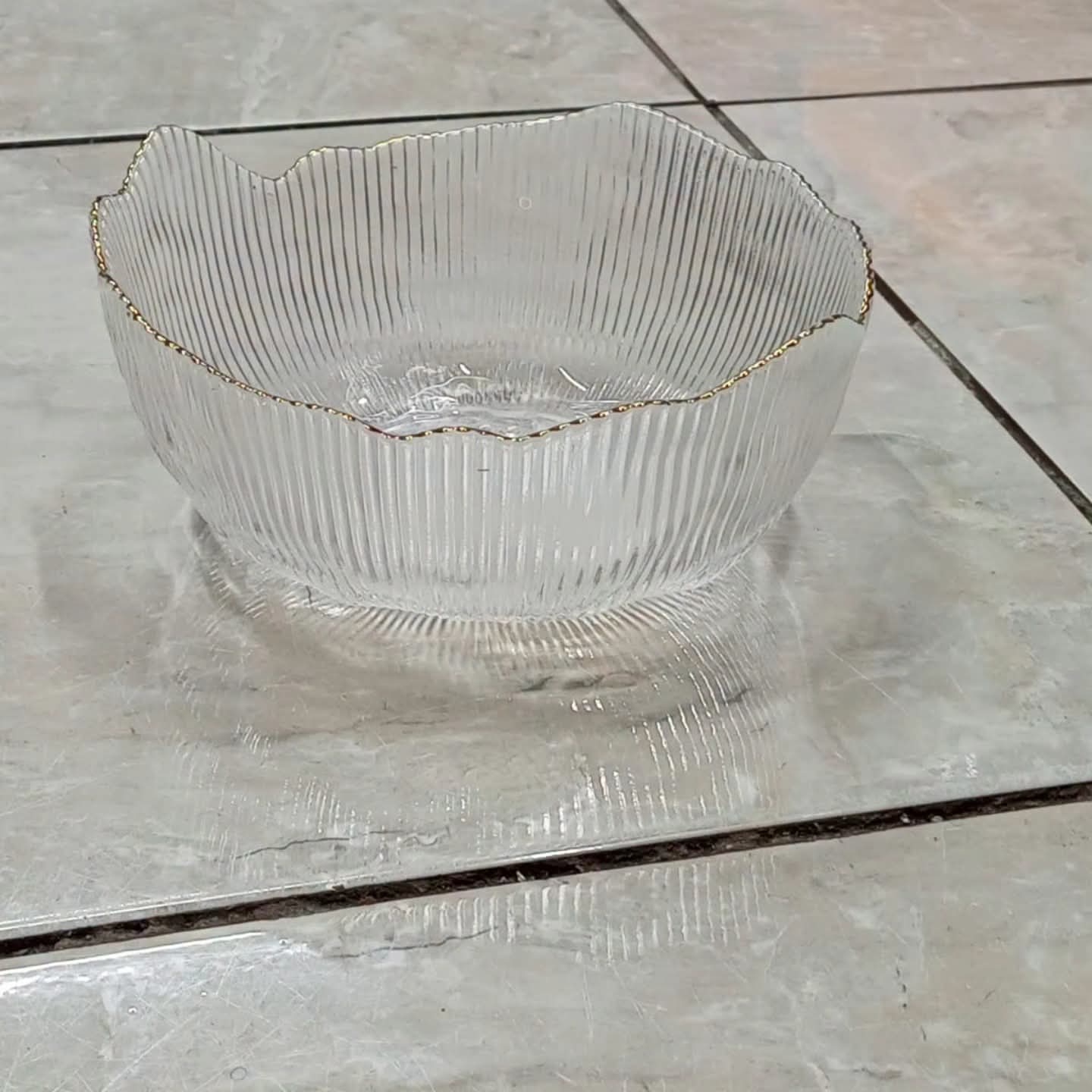 Ribbed Dessert Salad Bowl
