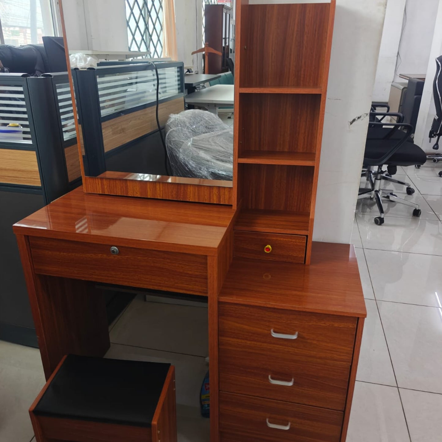 Wooden Dressing Table with Mirror