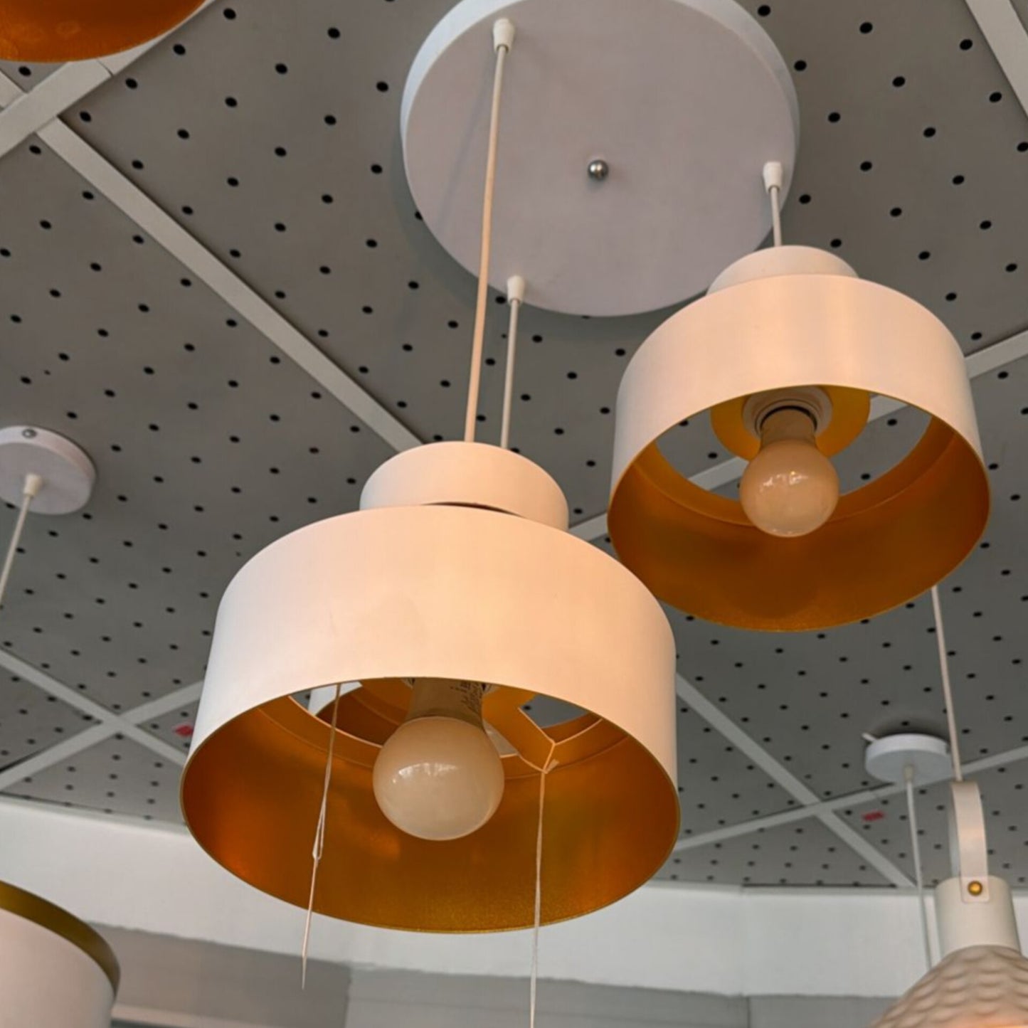 Metal Pendant Cluster Light