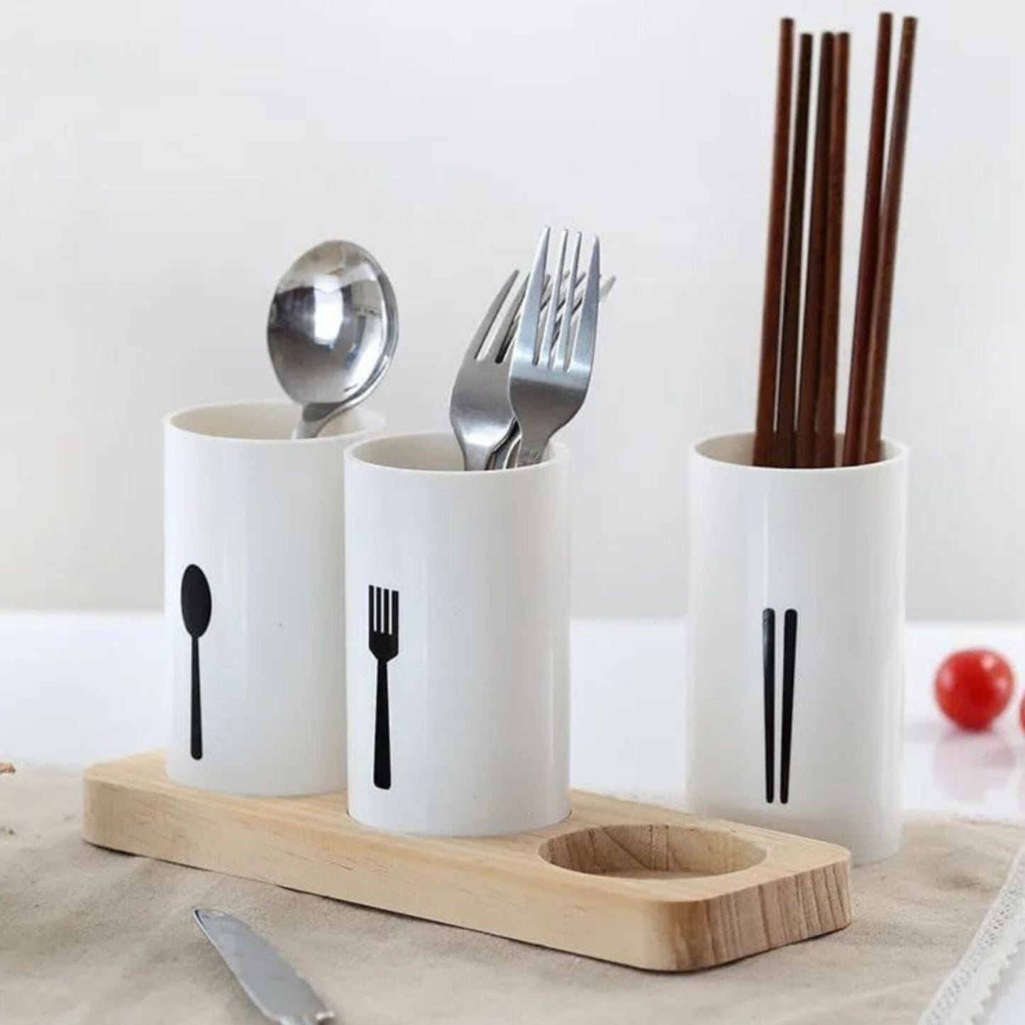 Cutlery organizer