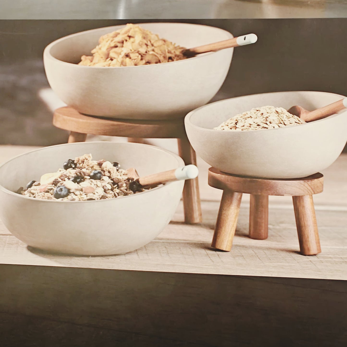 Round Wooden Buffet Display Stand for Serving Bowls