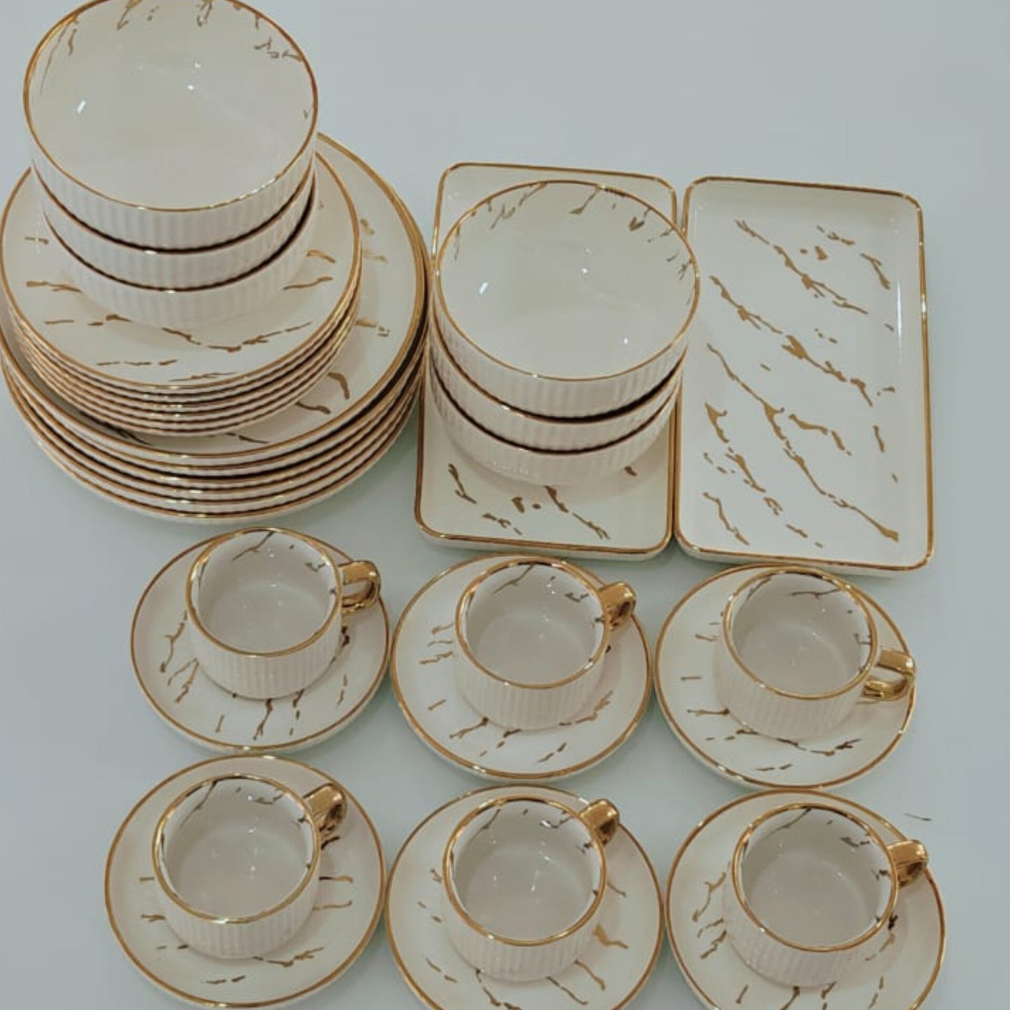 32Pcs Gold Marble Dinnerware and Tea Set