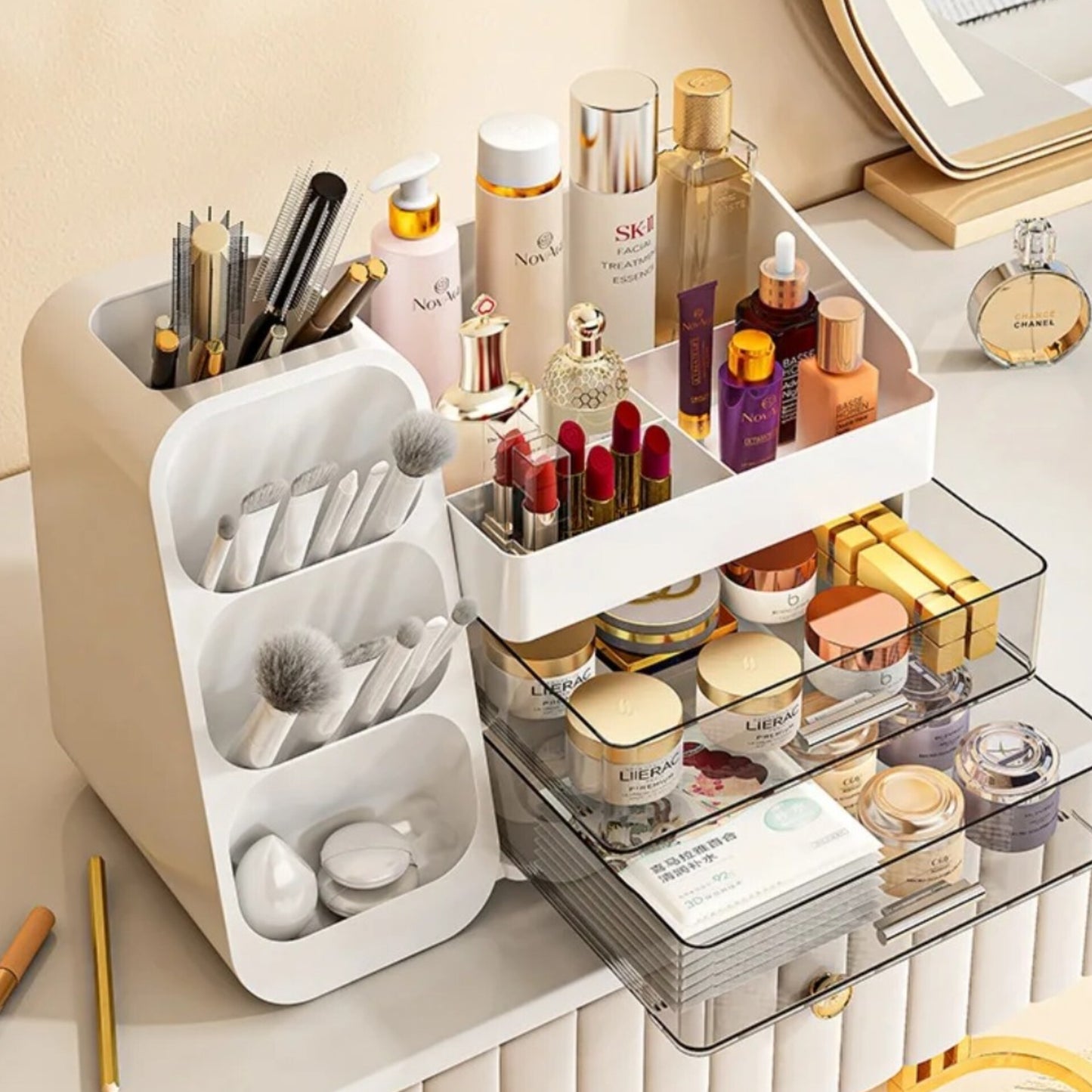 White Multigrid Makeup Storage Box