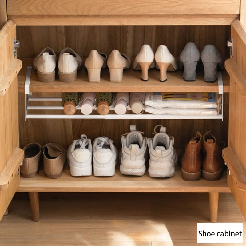 Retractable shoe rack