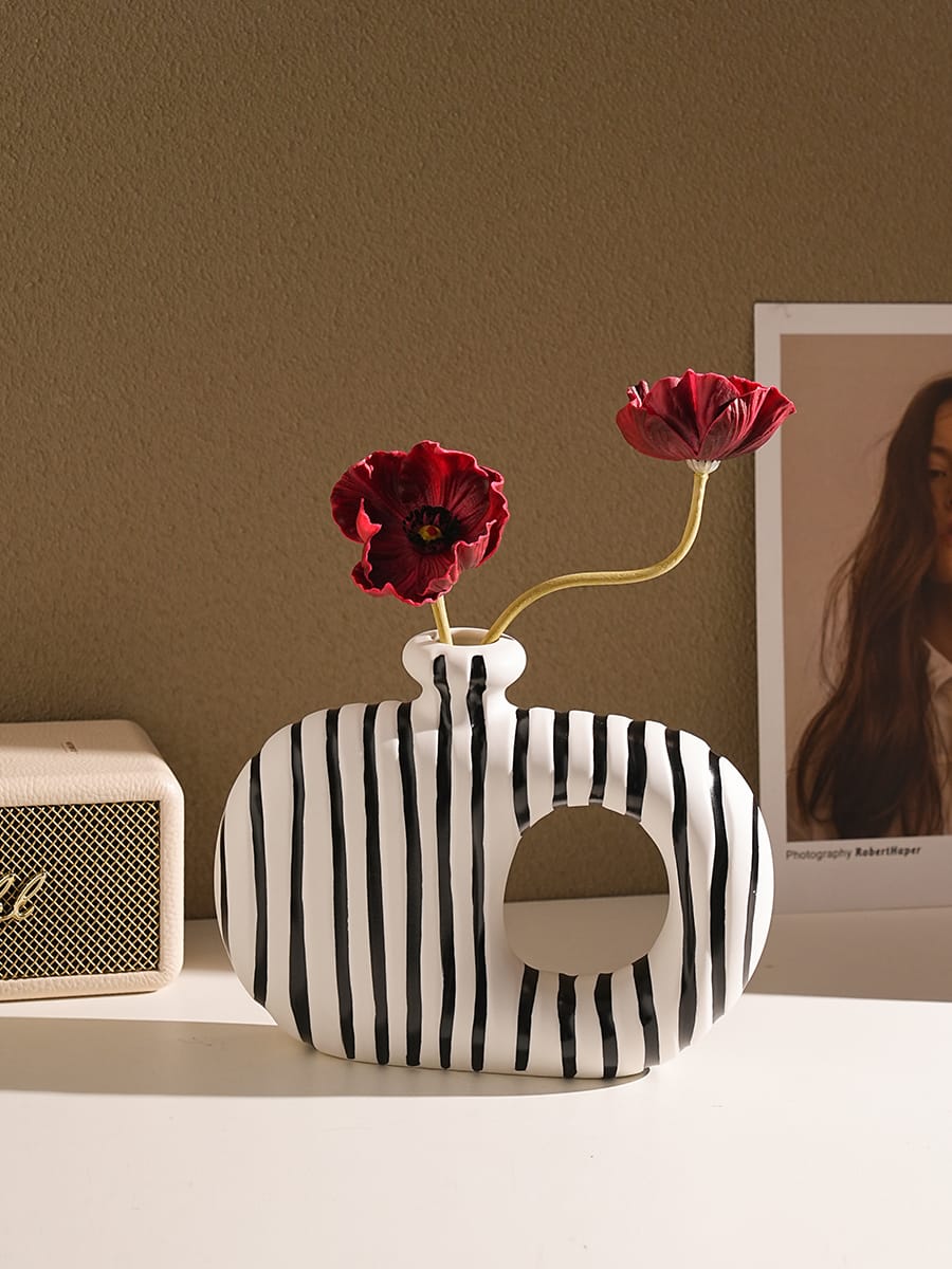 2 Piece Hollow Circle Ceramic Vase Set with Striped Pattern