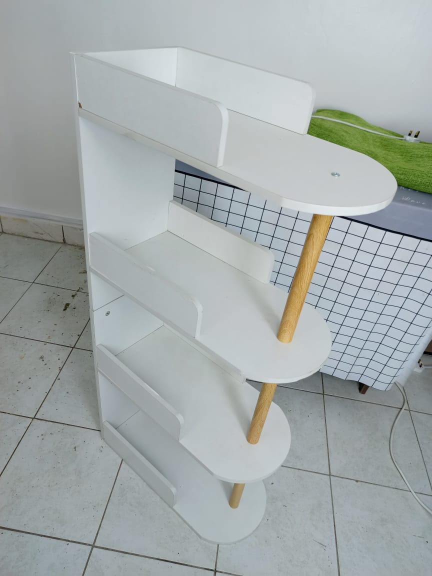 Bedside simple bookshelf