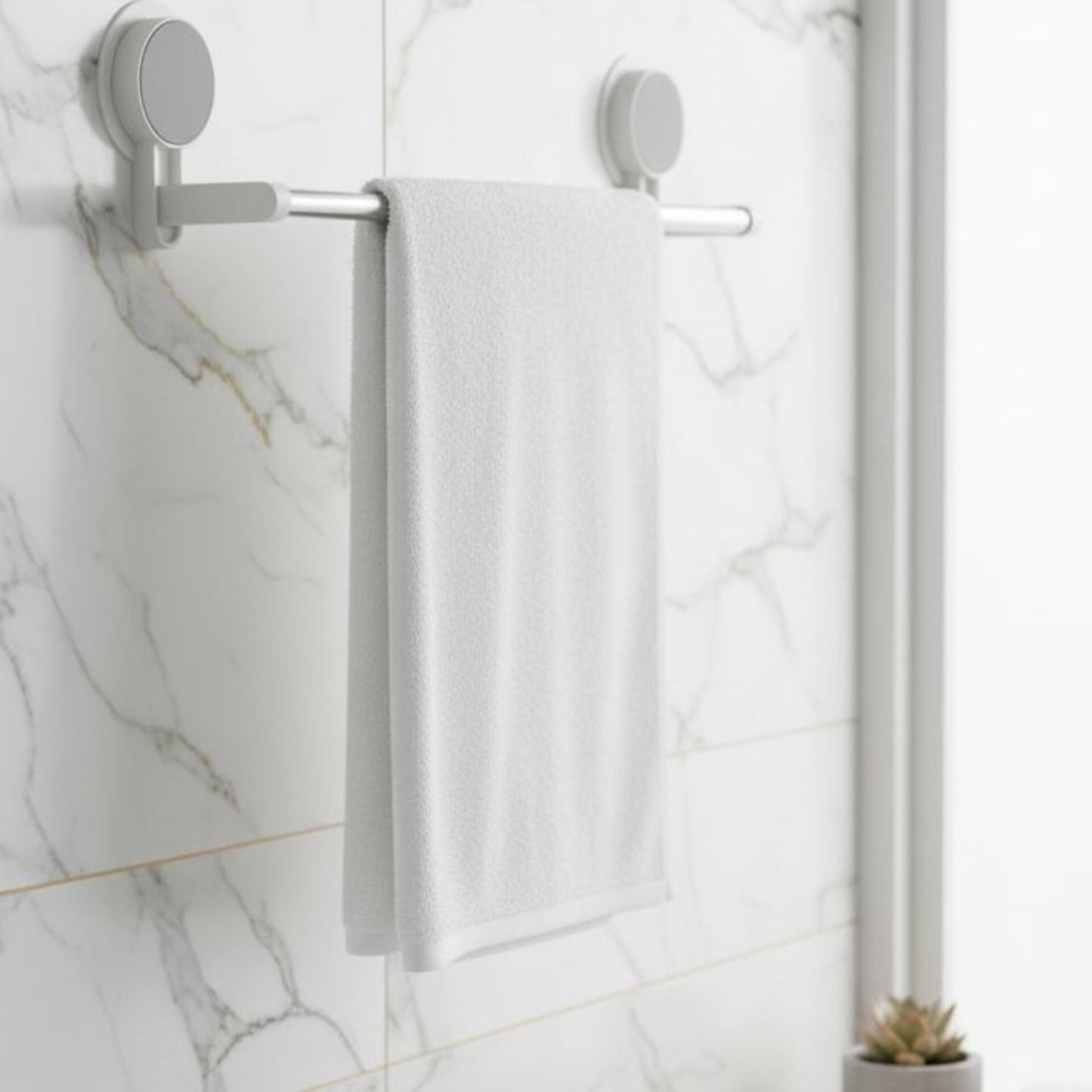 Expandable Wall Mounted Towel Rack