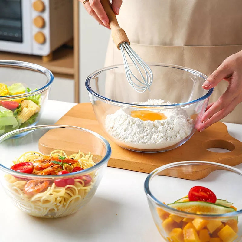 Glass baking salad bowl
