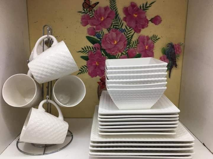 24 Piece square ceramic dinner set