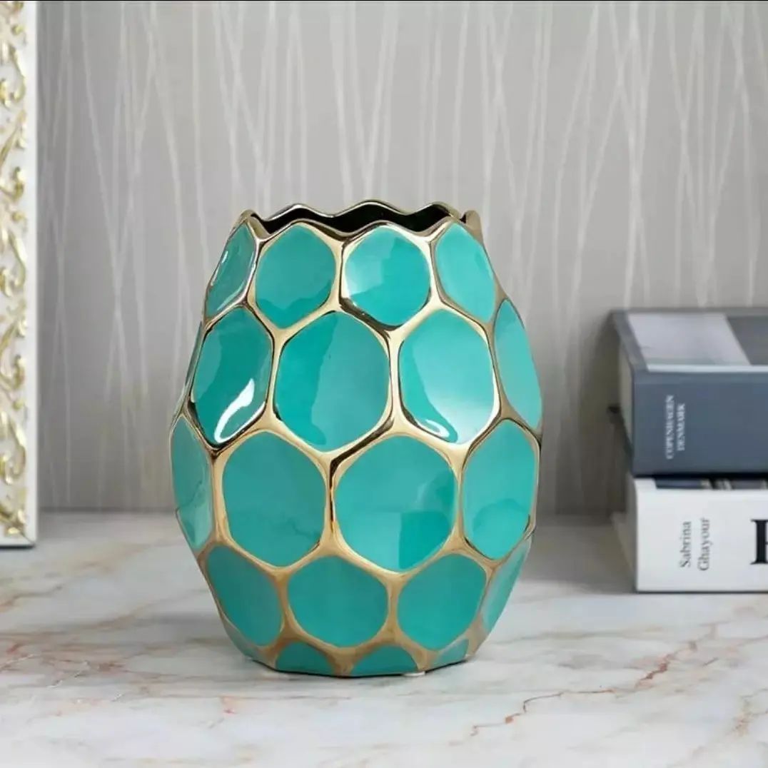 Honeycomb Ceramic Flower Vase
