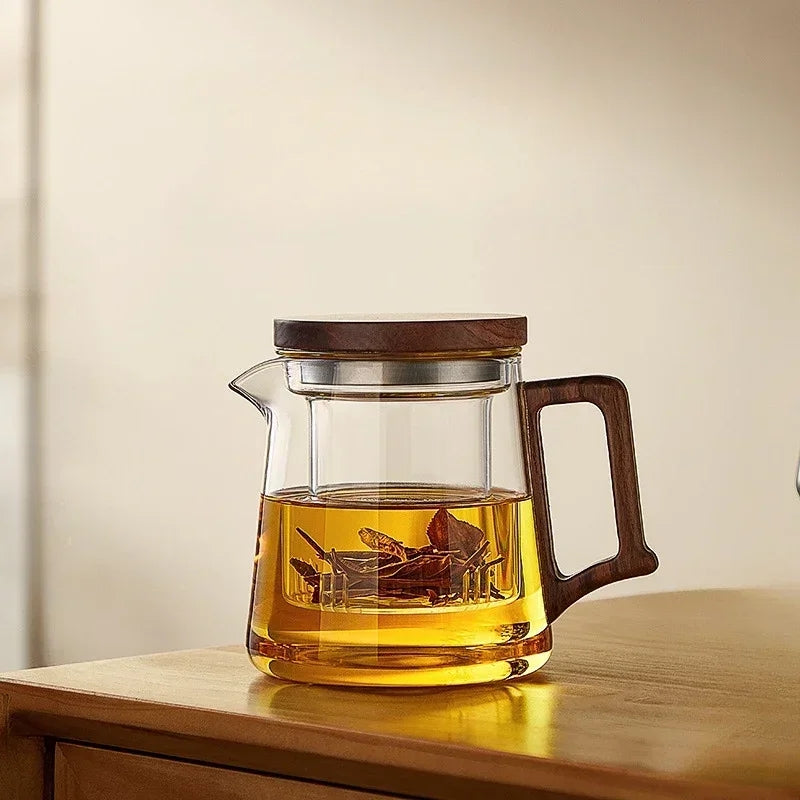 High Borosilicate Teapot with Walnut Handle