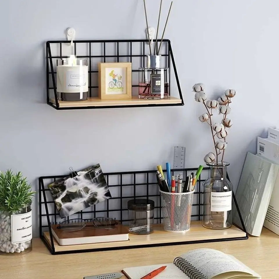 Wall mounted hanging organizer