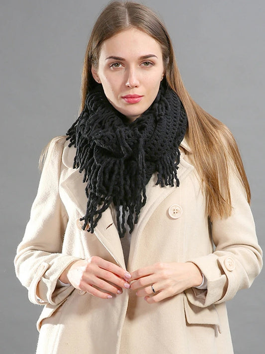 Warm snoof scarf black