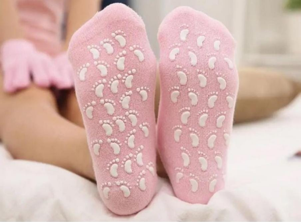 Antislip moisturizing spa socks