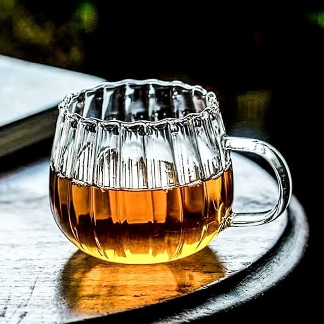 Petal Shaped Borosilicate Glass Mug