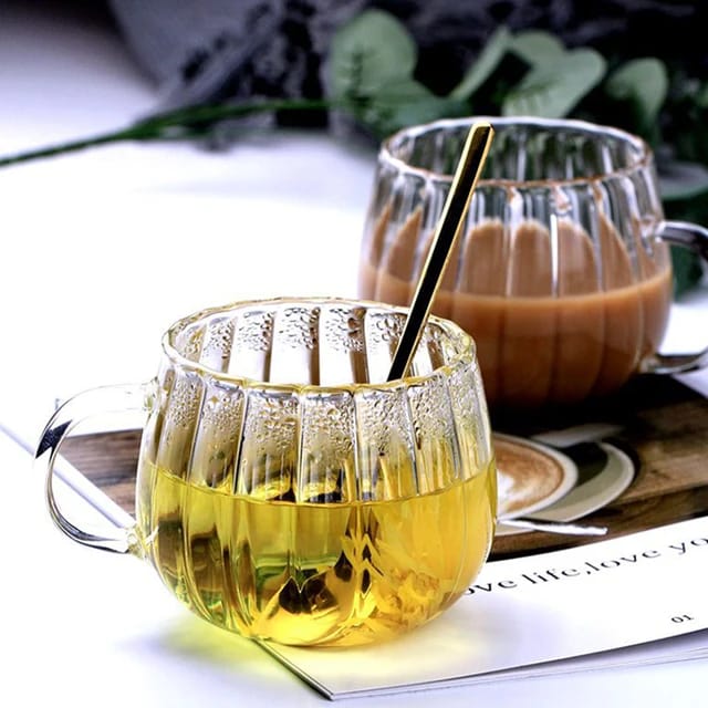 Petal Shaped Borosilicate Glass Mug