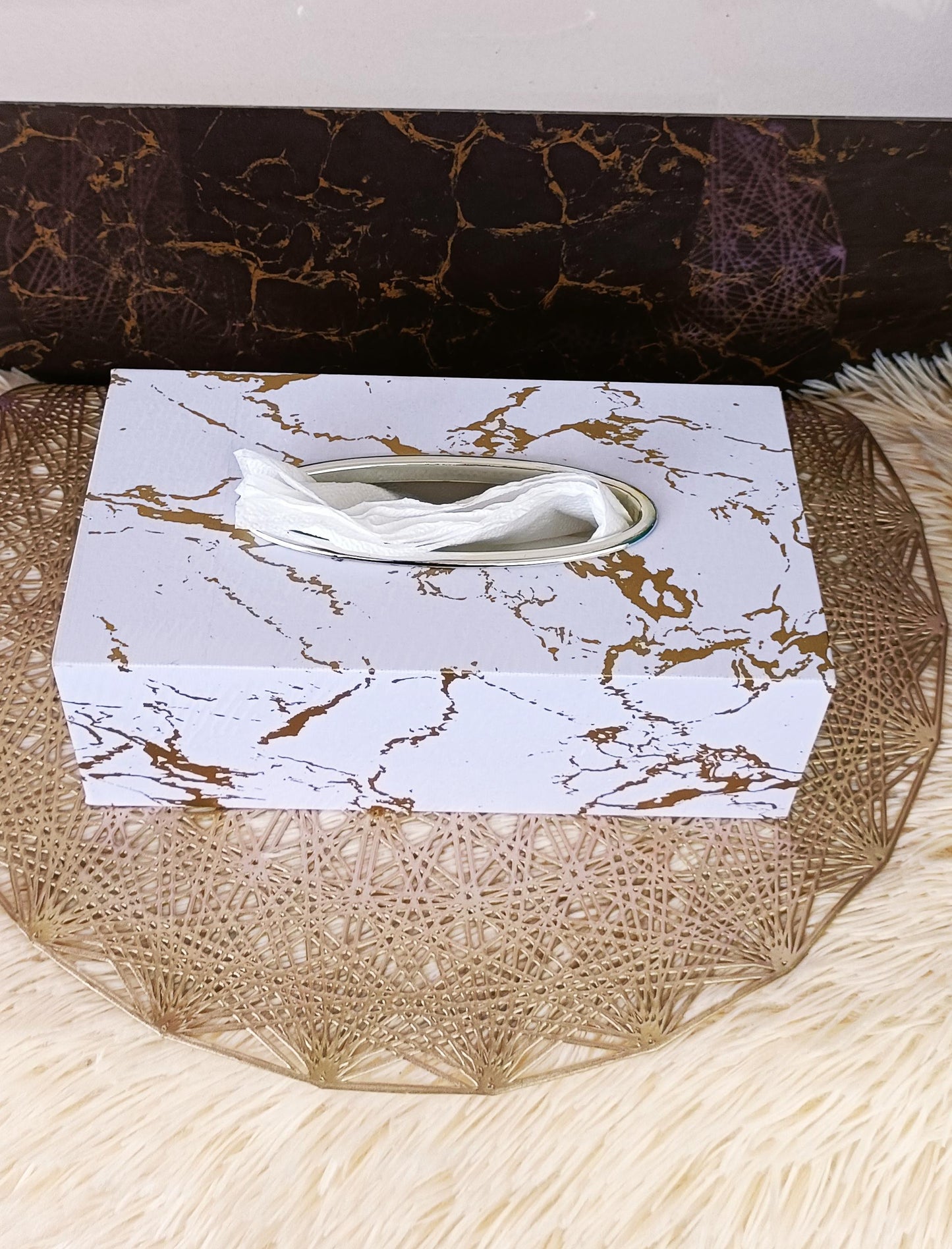 Marble color tissue holder