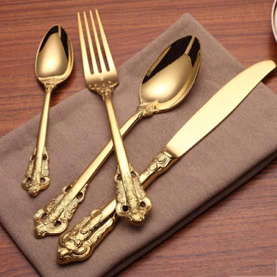 24Pc Golden Cutlery Set