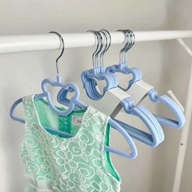 10pc Kids Velvet Hangers