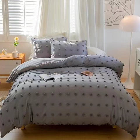 6*7 Tufted duvet cover with 2 cases