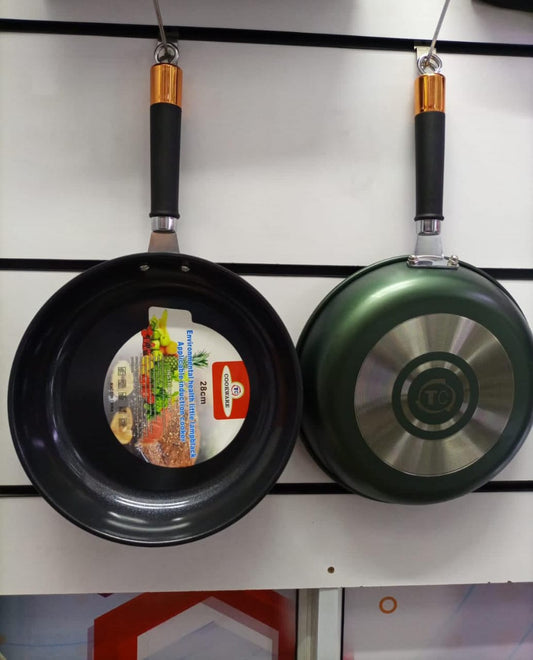 Heavy duty frying pan-1,945/-