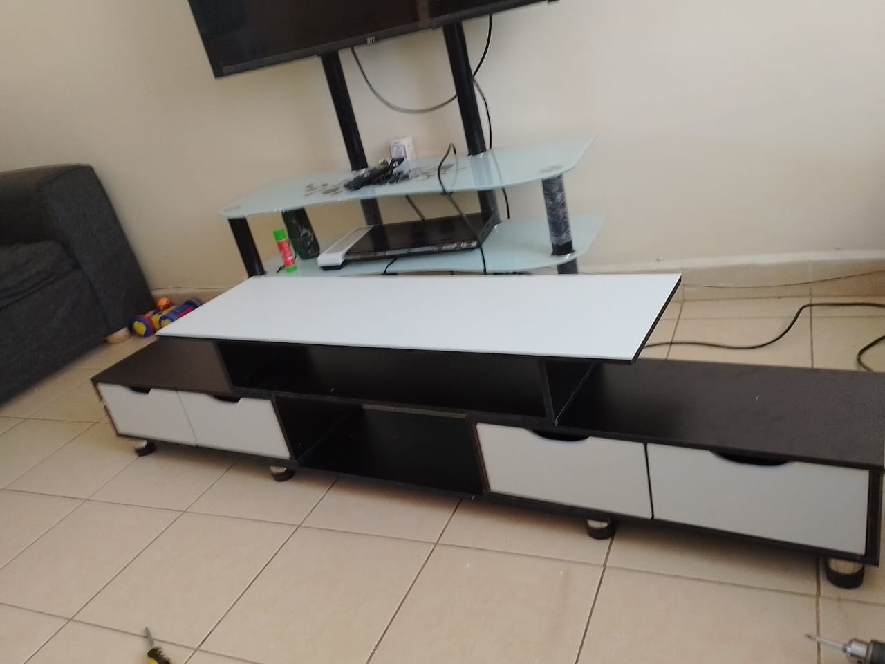 Tv stand