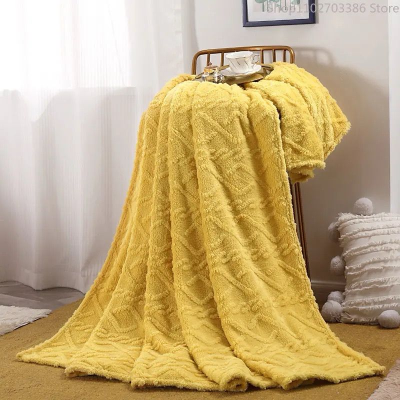 6*7 Solid Flannel Embossed Blanket