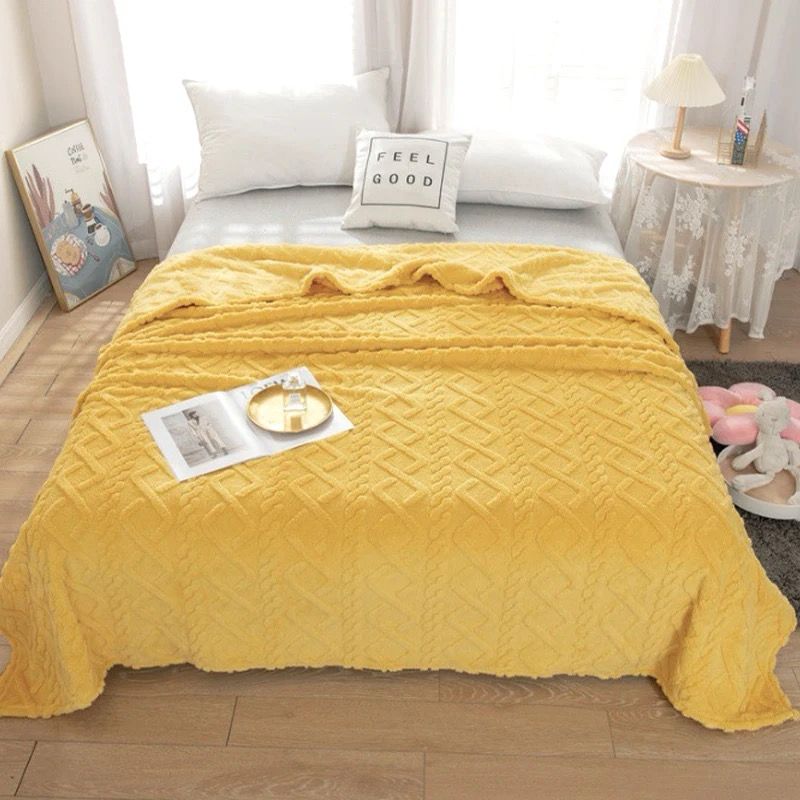 6*7 Solid Flannel Embossed Blanket