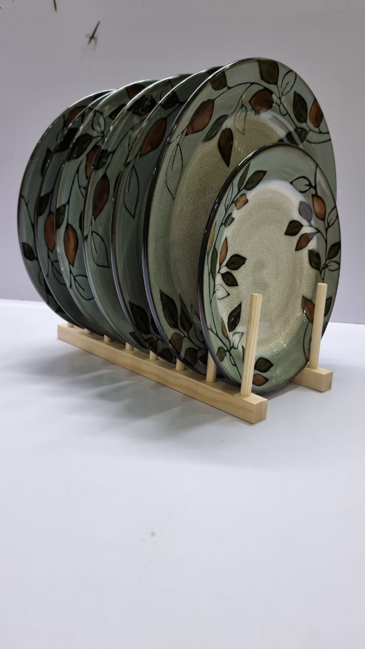 Bamboo plate holder