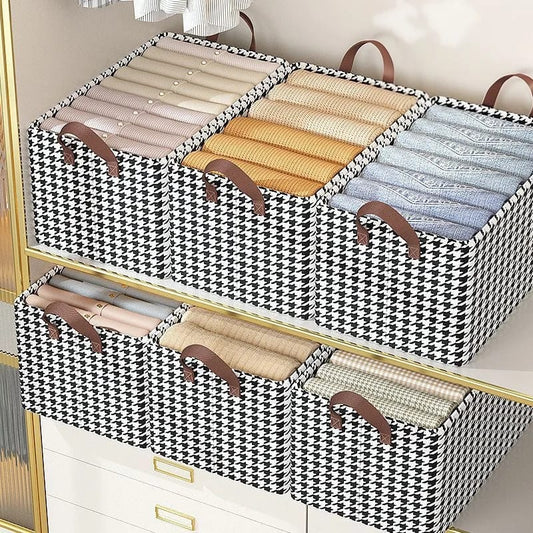 Non woven checked closet organizer