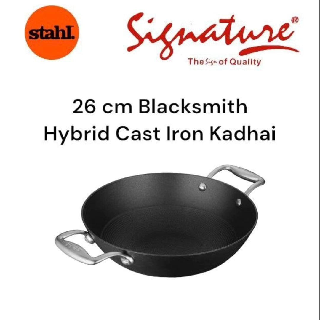 Cast iron wok pan