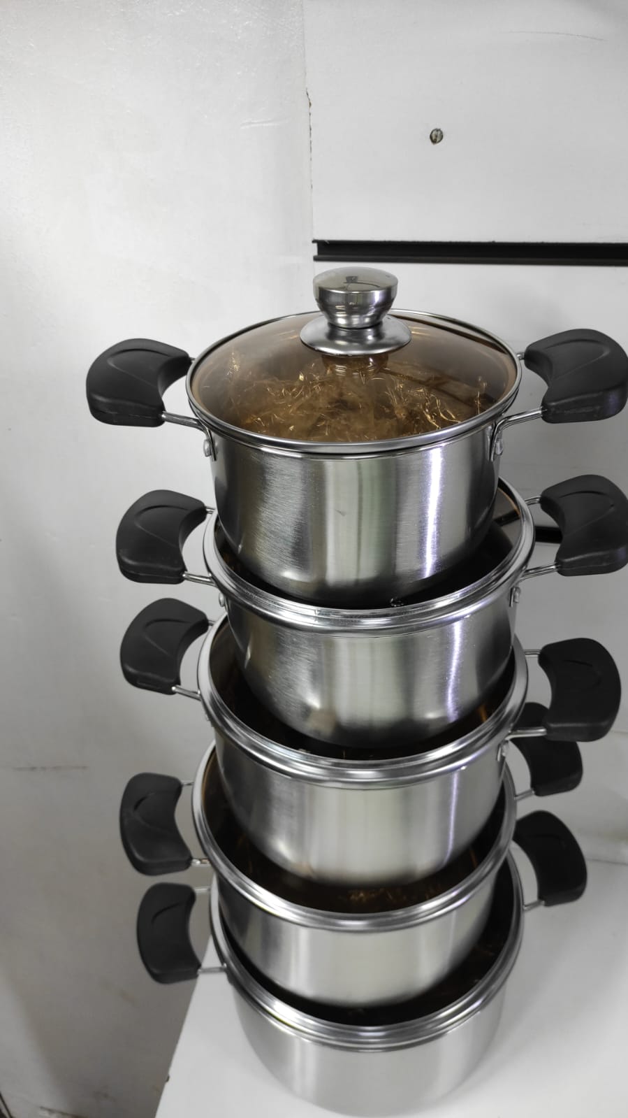 Stainless cookware set