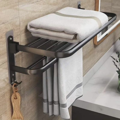 Metallic towel rack