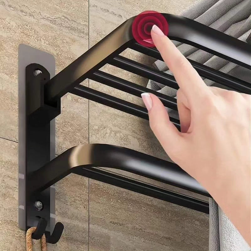 Metallic towel rack