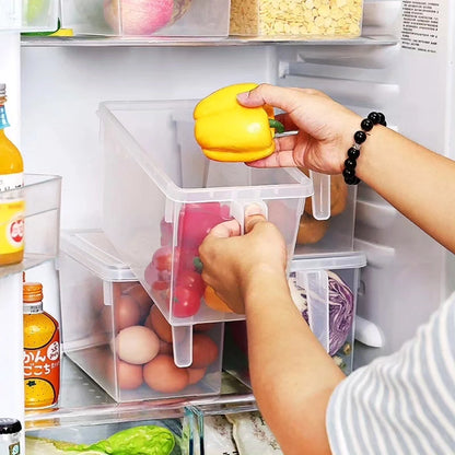 Set of 3 hand pull containers