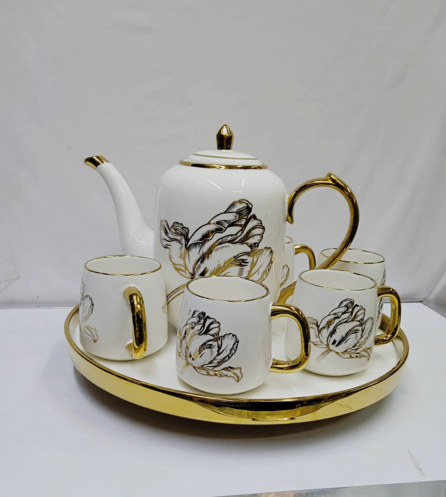 8Pcs Tulip Tea Set