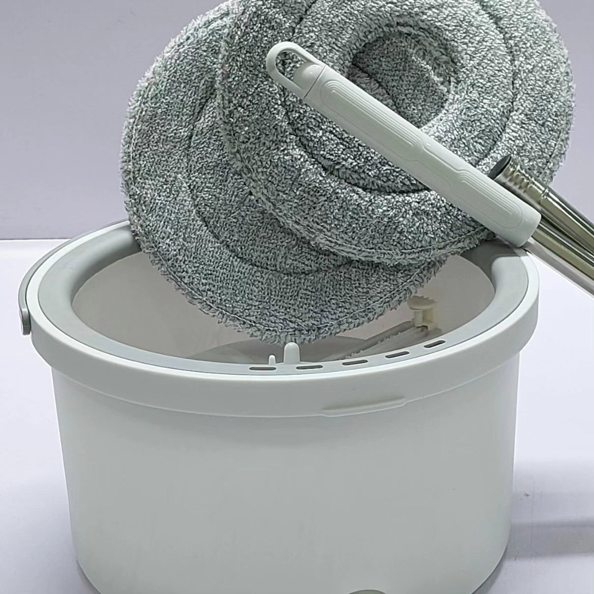 Micro Fiber Spin Mop with Water Separation Bucket