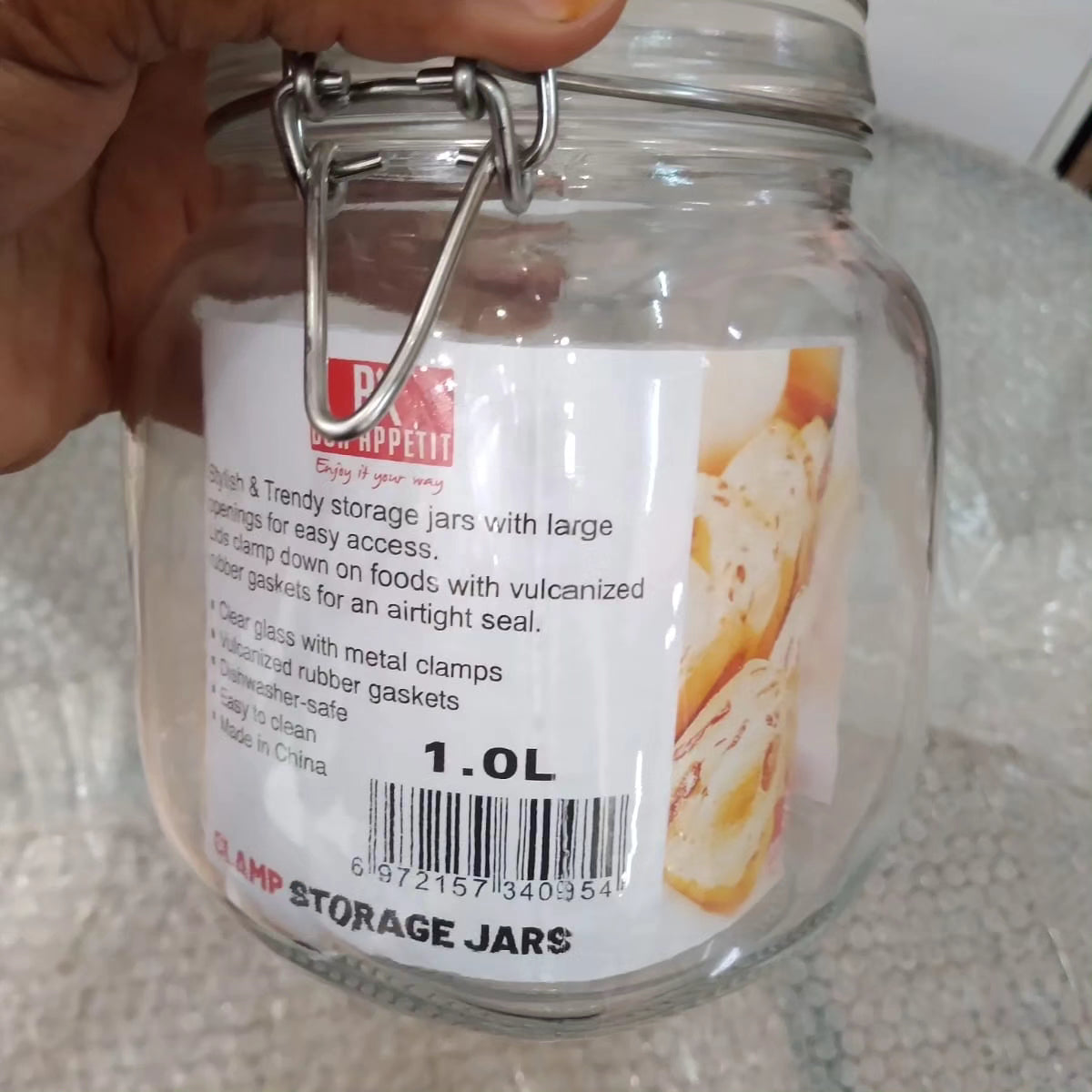 Clip lock storage jars